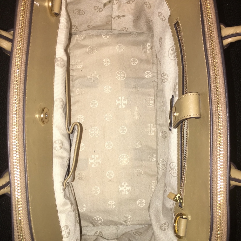 Sold - Picture 6 of 8